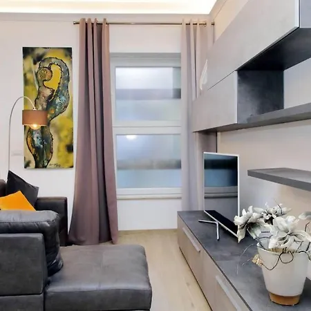 Aventino Contemporary Apartment-3