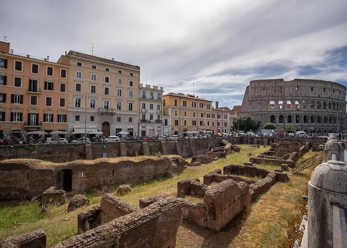 Colosseo Luxe In The Center Of Rome