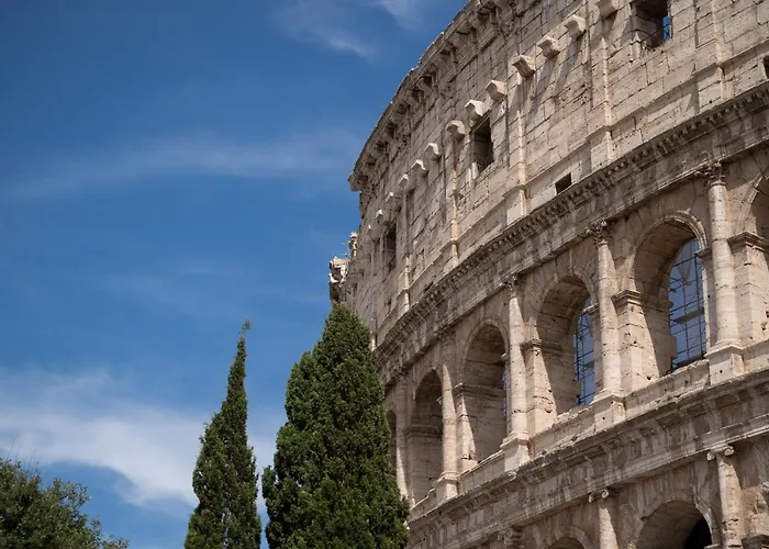 Colosseo Luxe In The Center Of Rome
